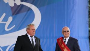 Почётного полку прибыло!
